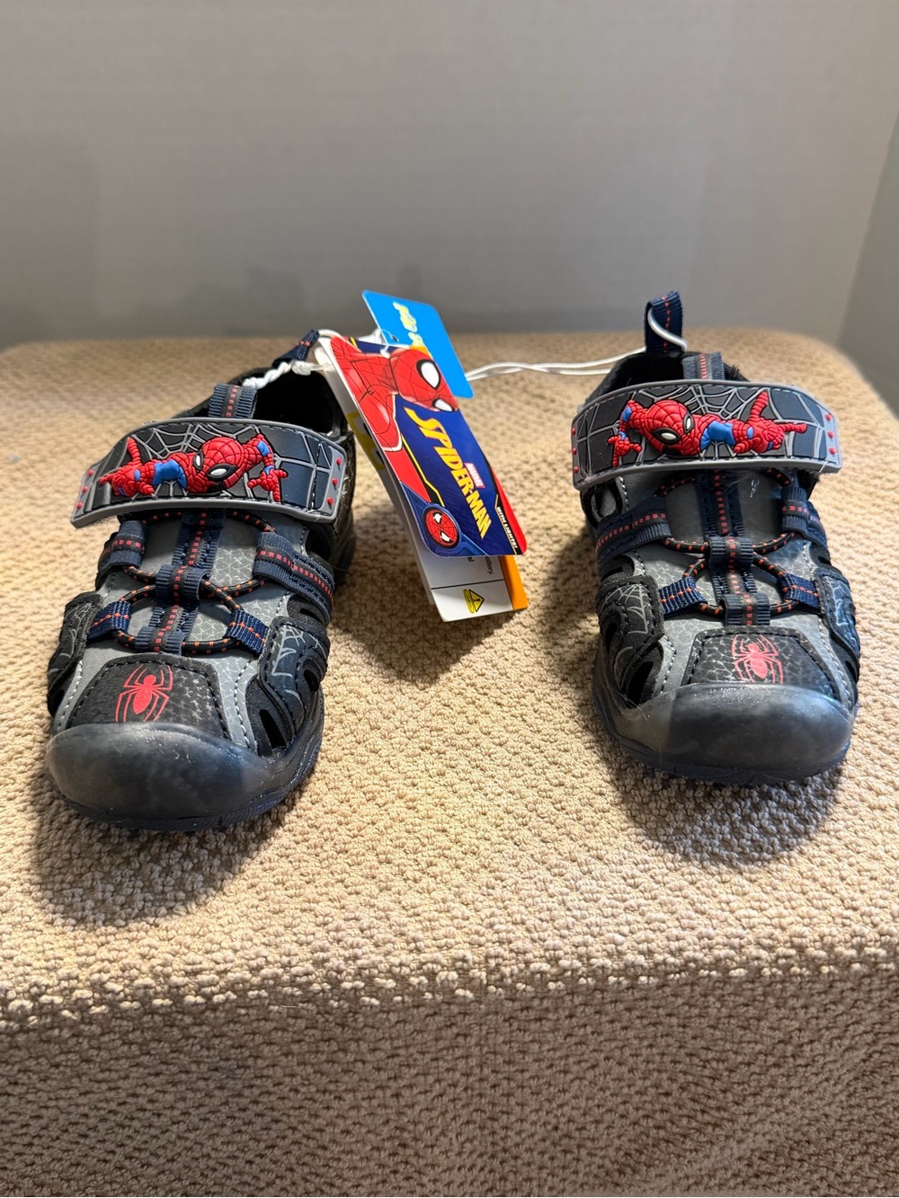 NWT Marvel Spider-Man Light-Up Sandals Size 5